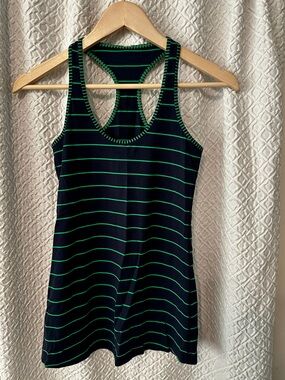 Lululemon Cool Racerback Navy & Green Striped Tank size 6